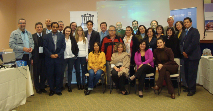 Participantes de la Reunión Latinoamericana de Consulta sobre el Plan Modelo de Estudios de Periodismo de la UNESCO.